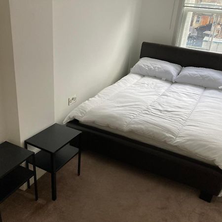 Two Double Bedroom Flat In Soho Лондон Екстериор снимка