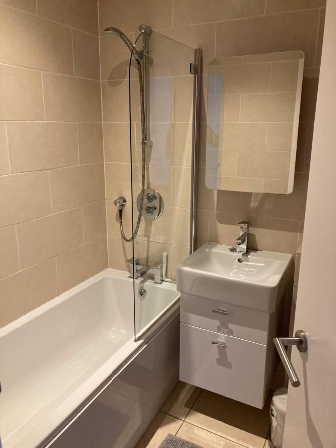 Two Double Bedroom Flat In Soho Лондон Екстериор снимка