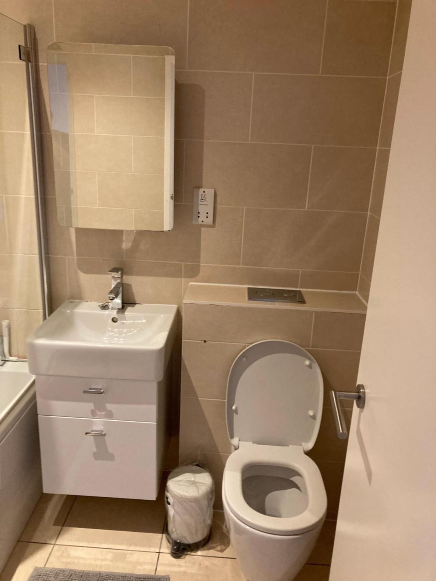 Two Double Bedroom Flat In Soho Лондон Екстериор снимка